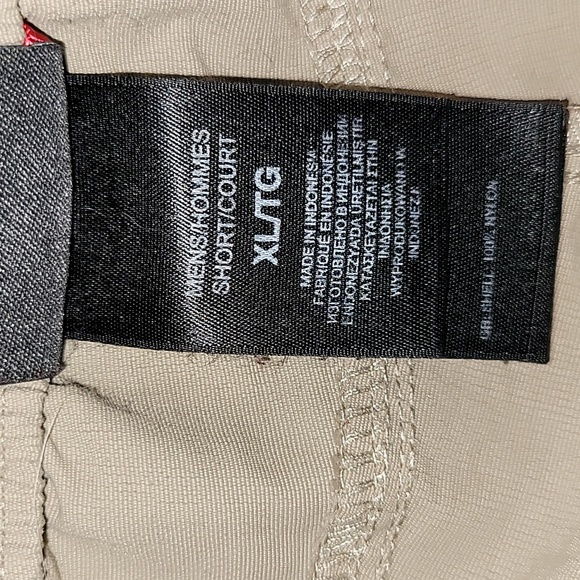 The North Face.  Cargo hiking pants.  Like-new.  Men's size XL - Picture 3 of 16